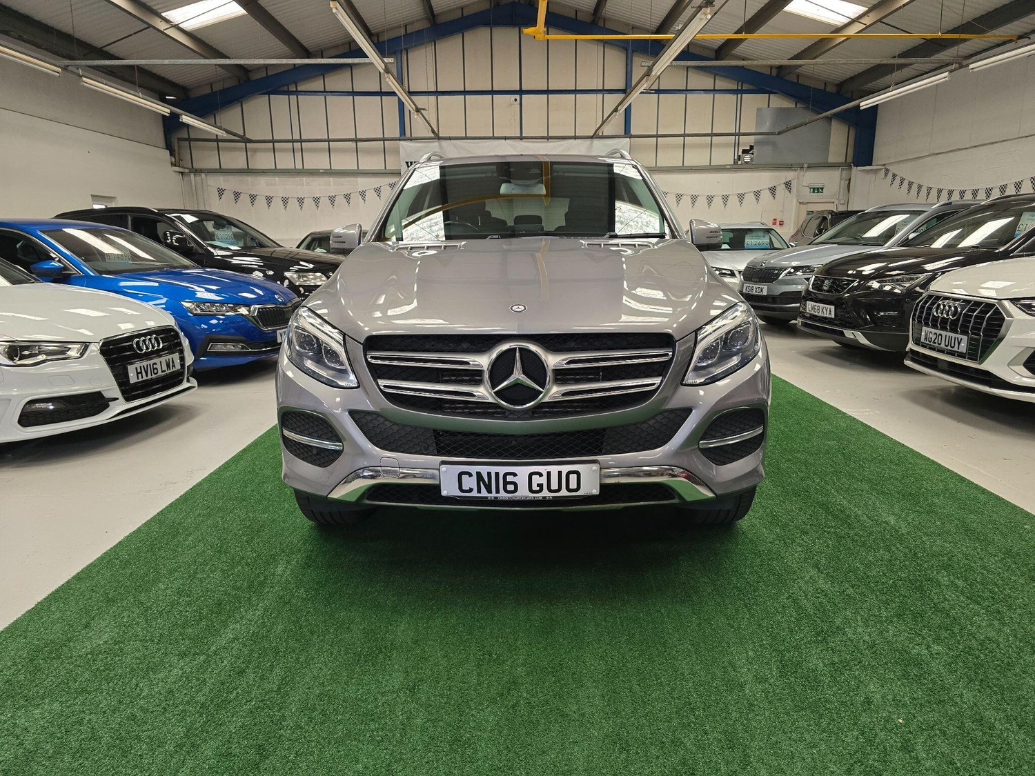 Mercedes-Benz GLE 2016 - Cars