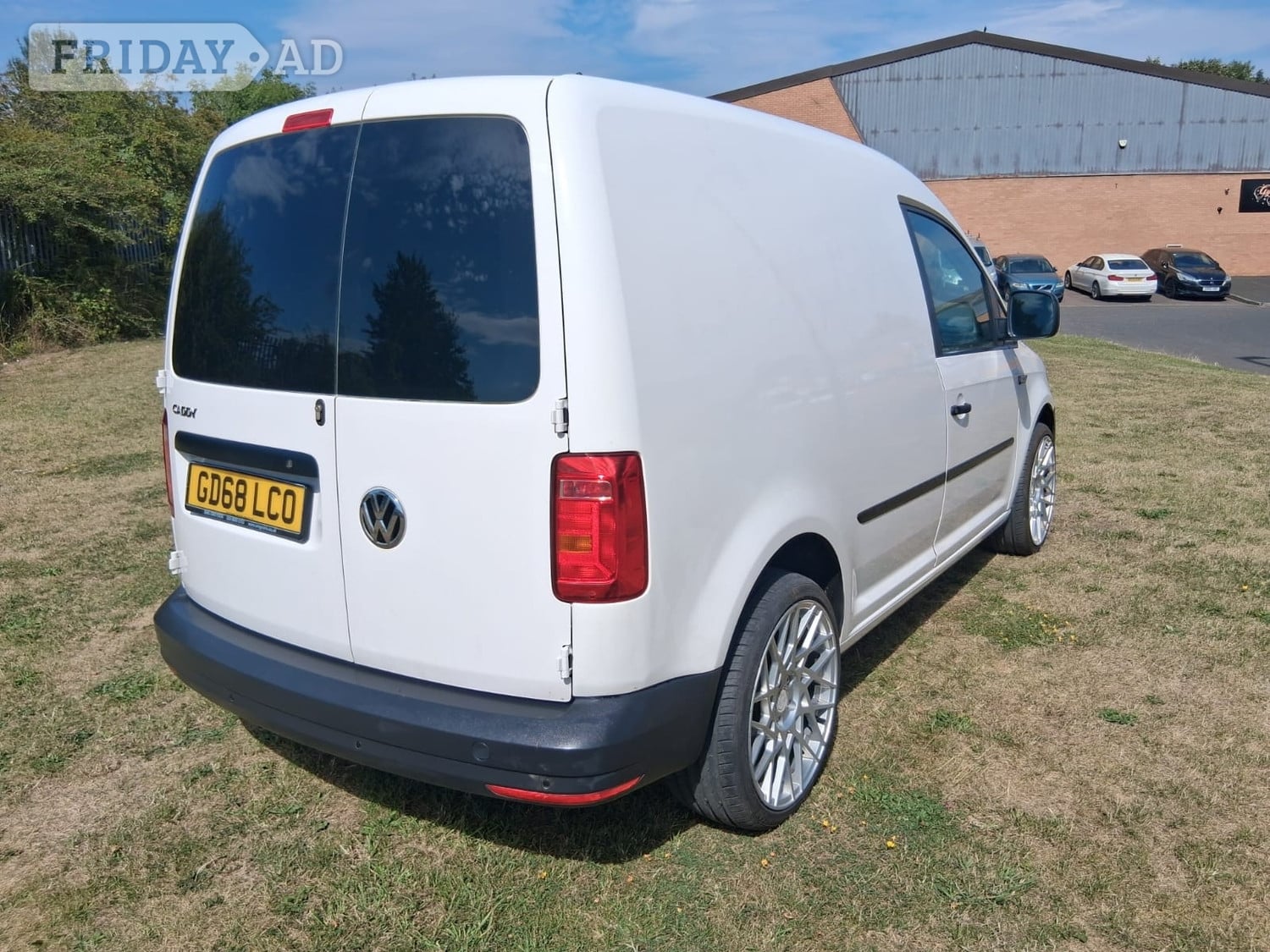 Volkswagen Caddy 2019 - Vans & Commercial Vehicles