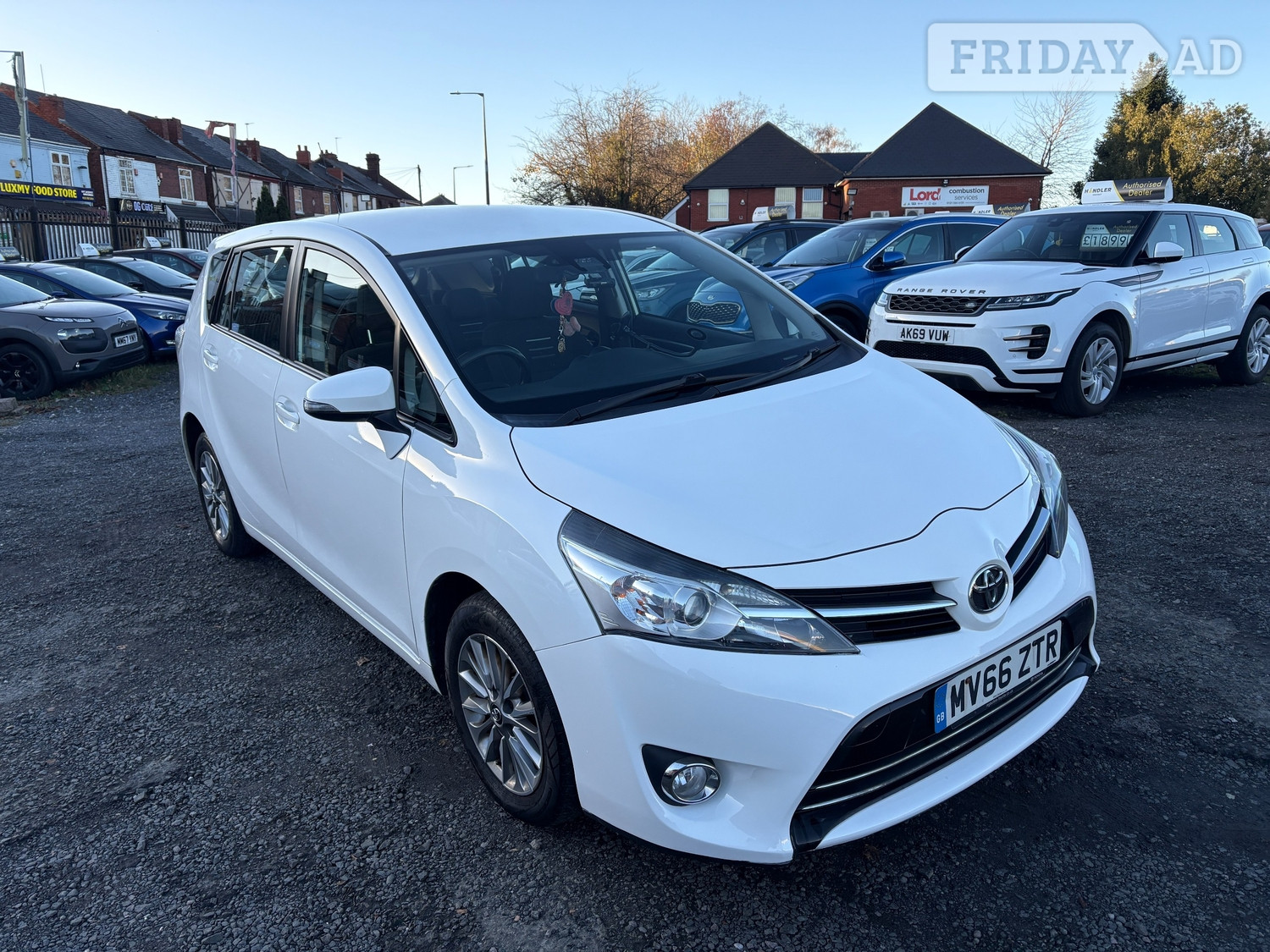 [ berth ]Toyota Verso