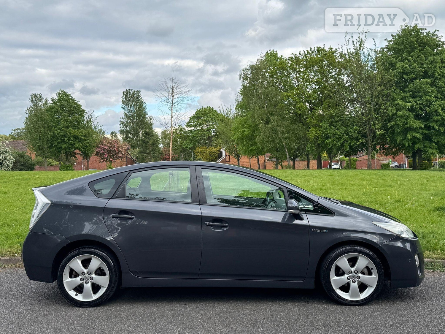 Toyota Prius 2011 - Cars