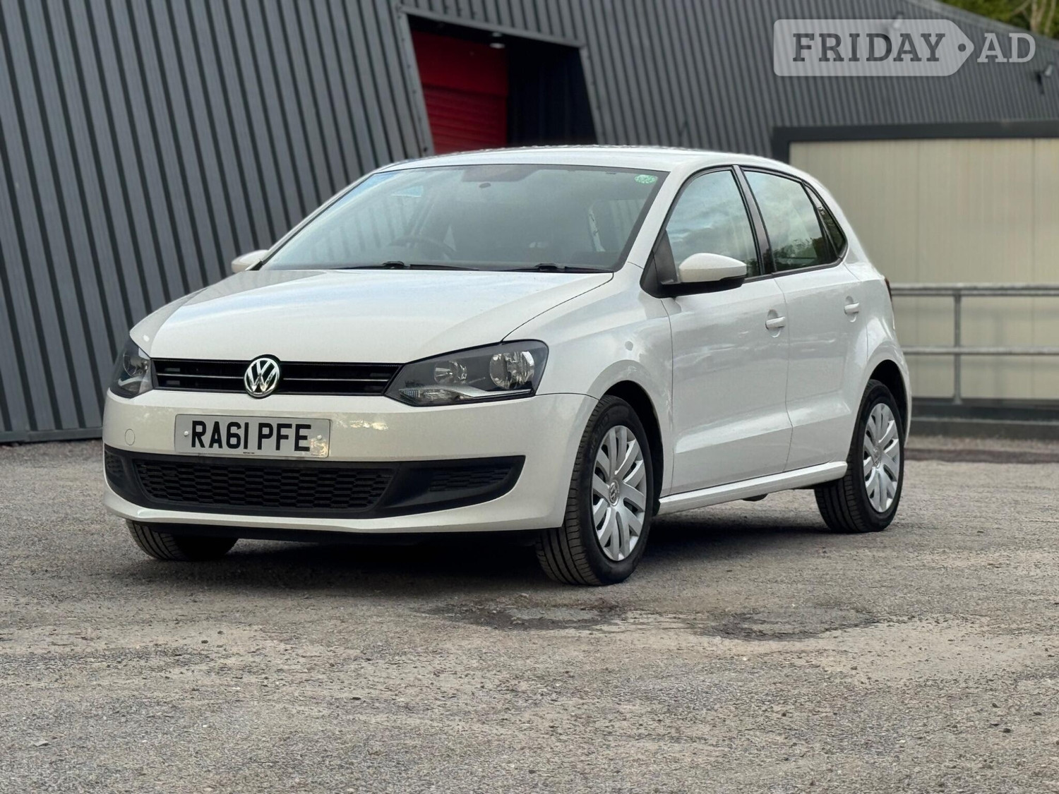 [ berth ]Volkswagen Polo