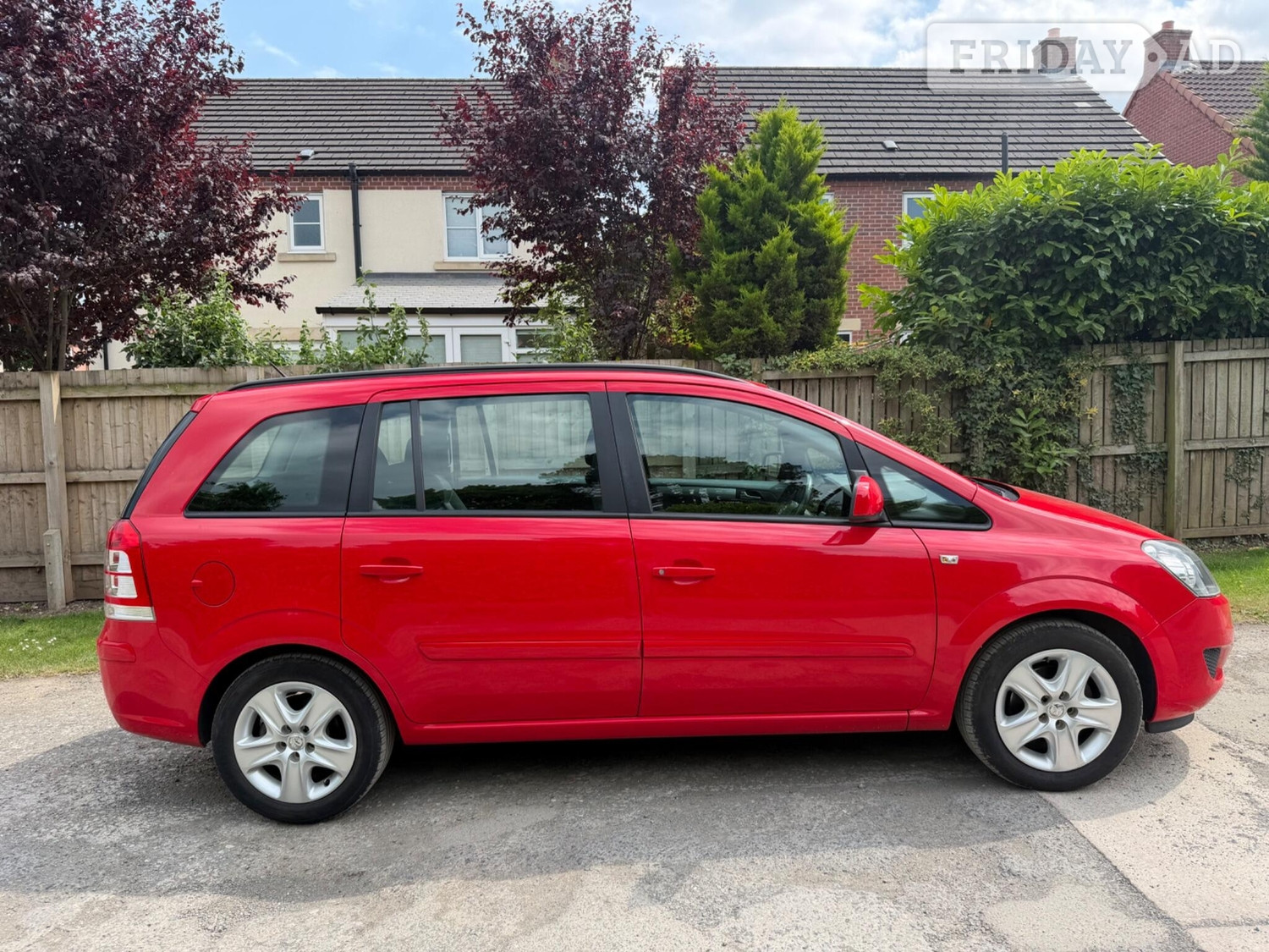 Vauxhall Zafira 2013 - Cars in York
