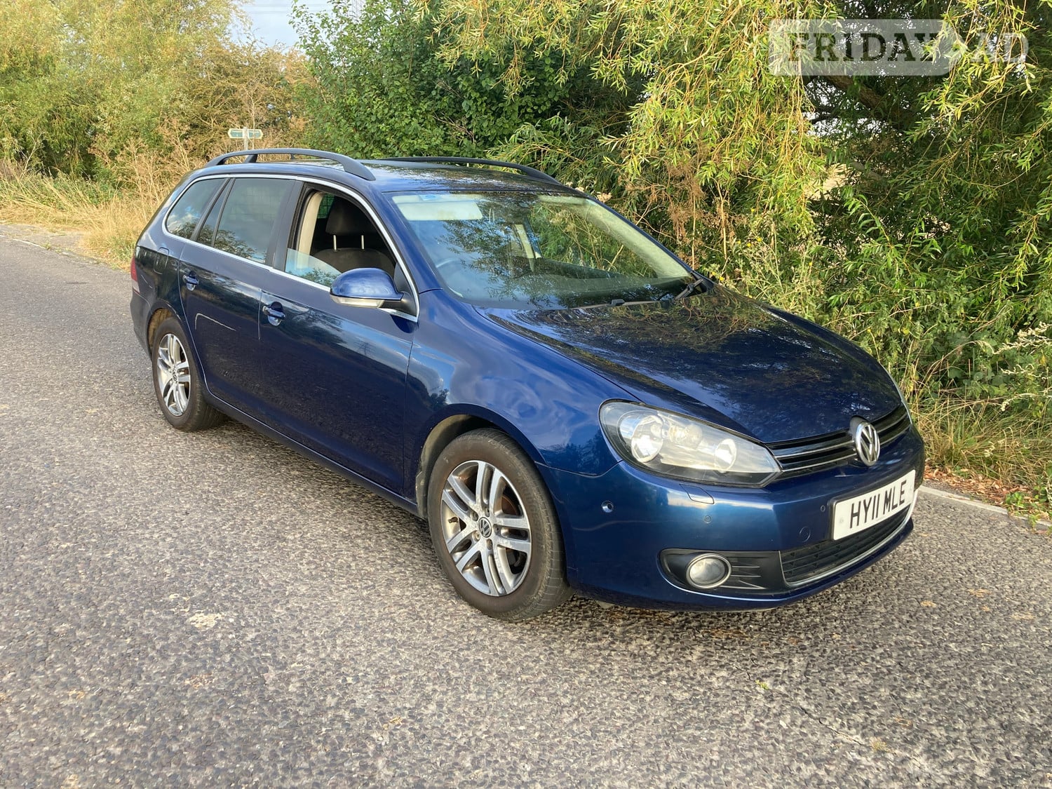 Volkswagen Golf 2011 - Cars