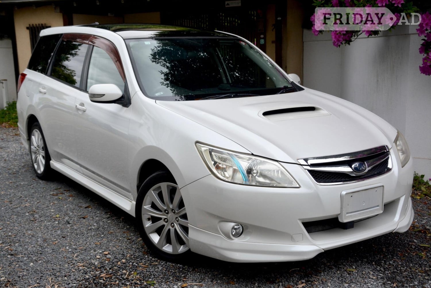 Subaru Exiga 2010 in Chingford