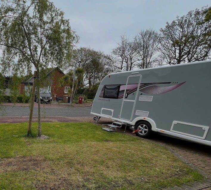 [ berth ]Bailey Phoenix GT75 644