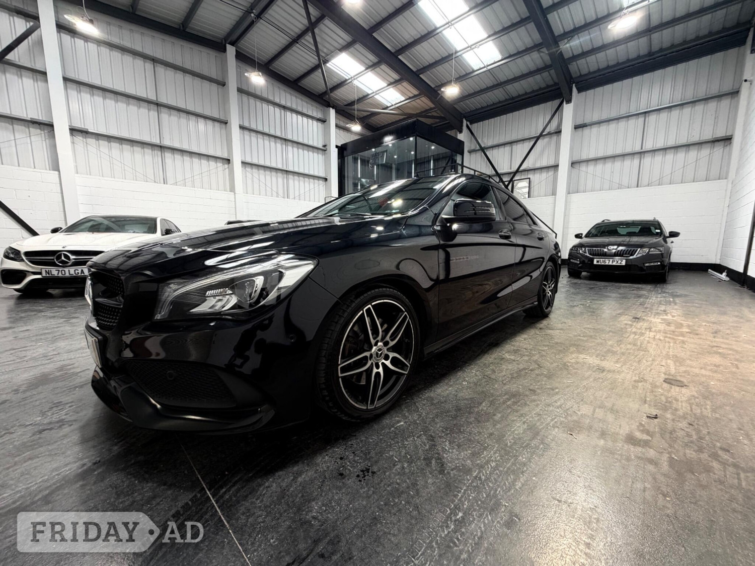 [ berth ]Mercedes-Benz CLA Class