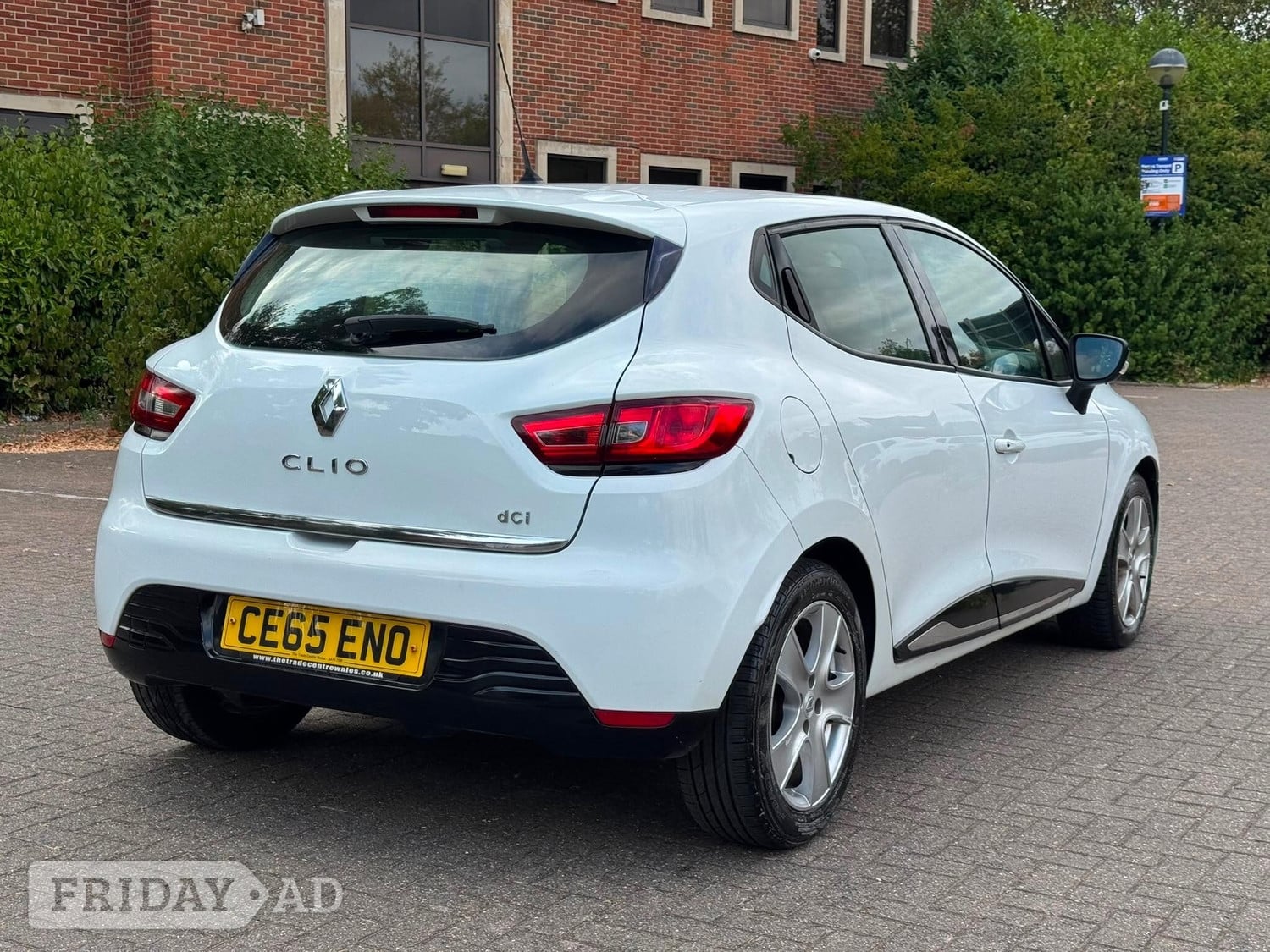 Renault Clio 2015 - Cars