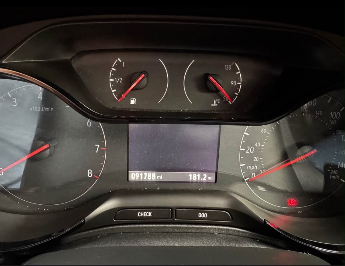 [ berth ]Vauxhall Grandland X