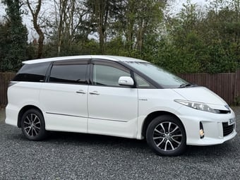 Toyota Estima 2014