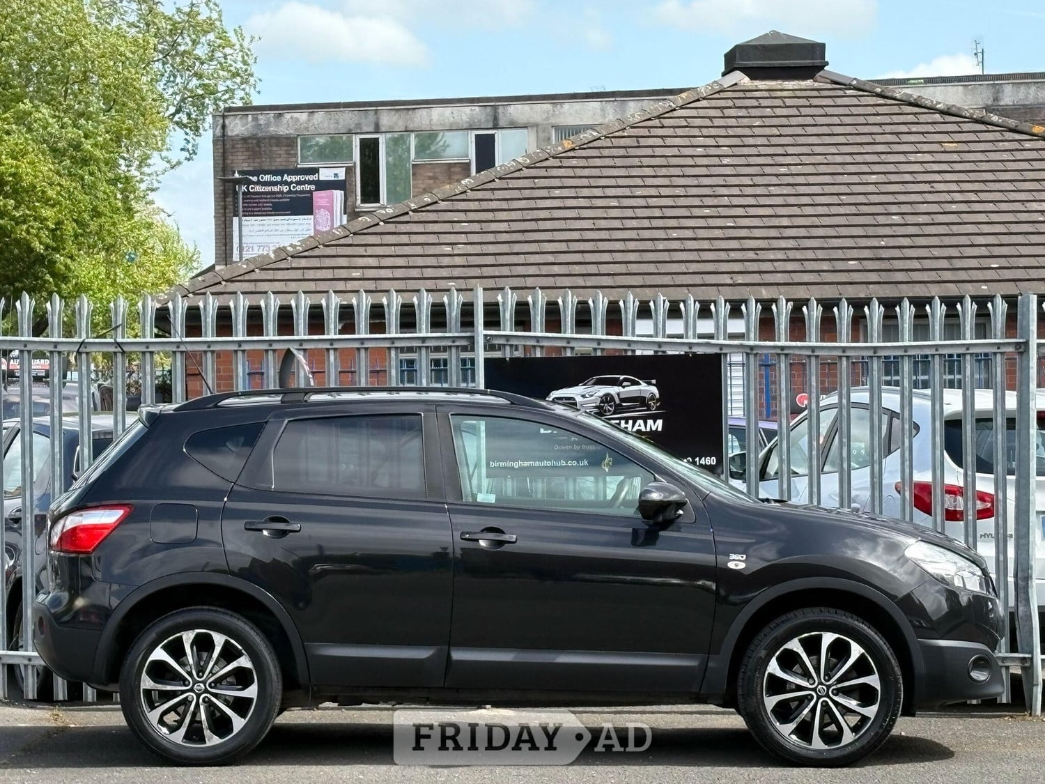 Nissan Qashqai 2013 - Cars