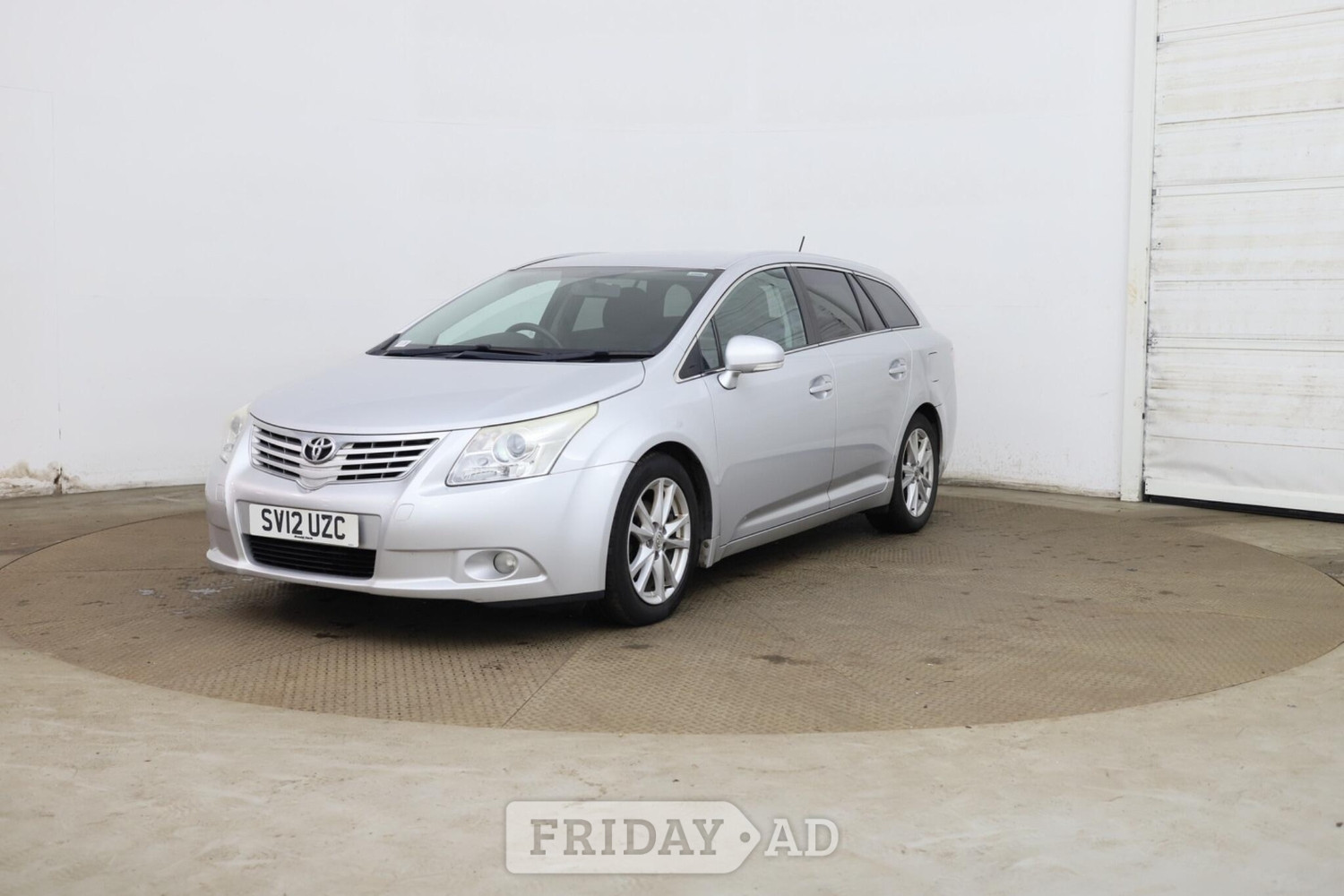 Toyota Avensis 2012 in Birmingham