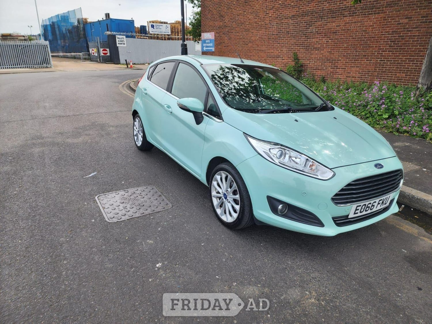 Ford Fiesta 2016 in Wembley