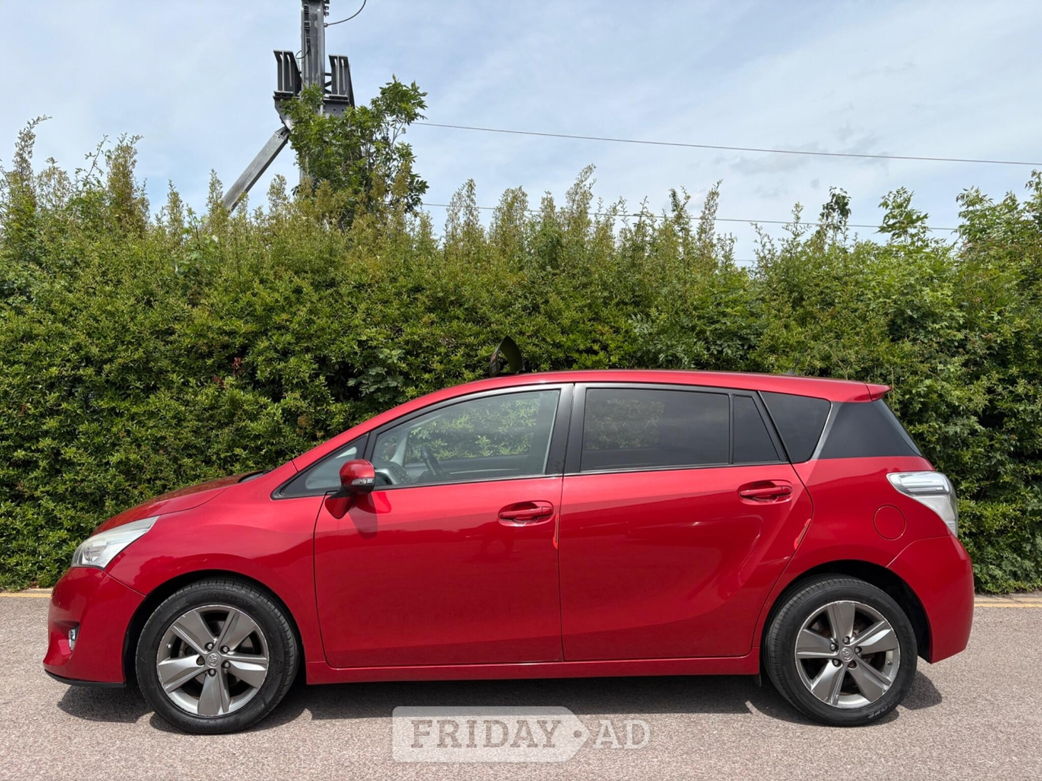 Toyota Verso 2014 - Cars in Swindon