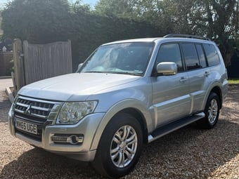 Mitsubishi Shogun 2016