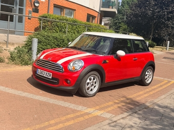 Mini Hatch 2013