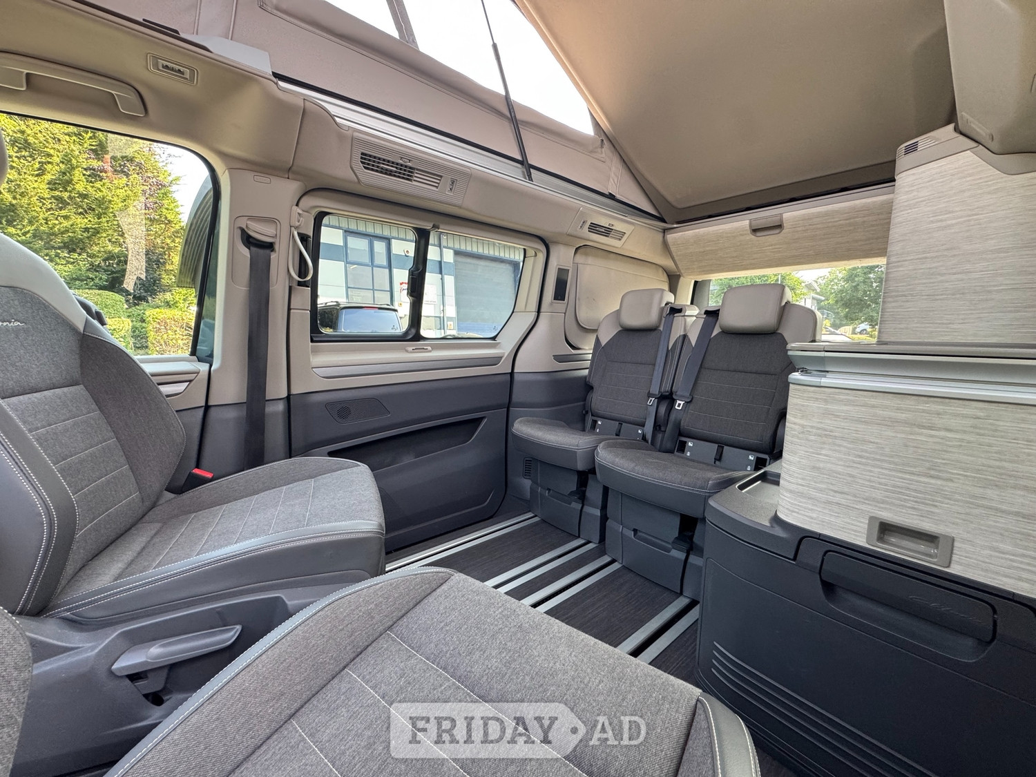 Volkswagen California Ocean 2025 - Motorhomes & Caravans in Paignton