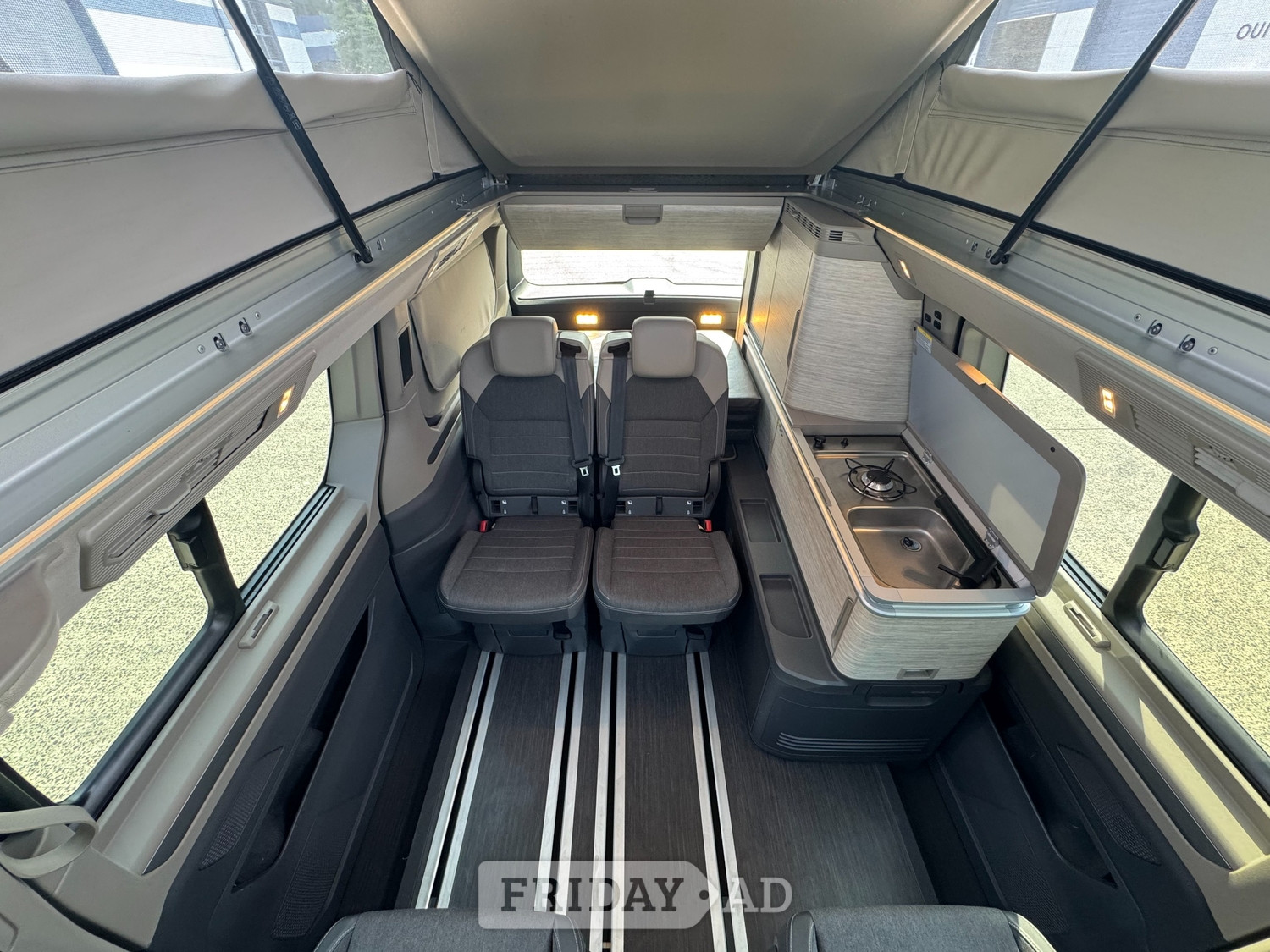 Volkswagen California Ocean 2025 - Motorhomes & Caravans