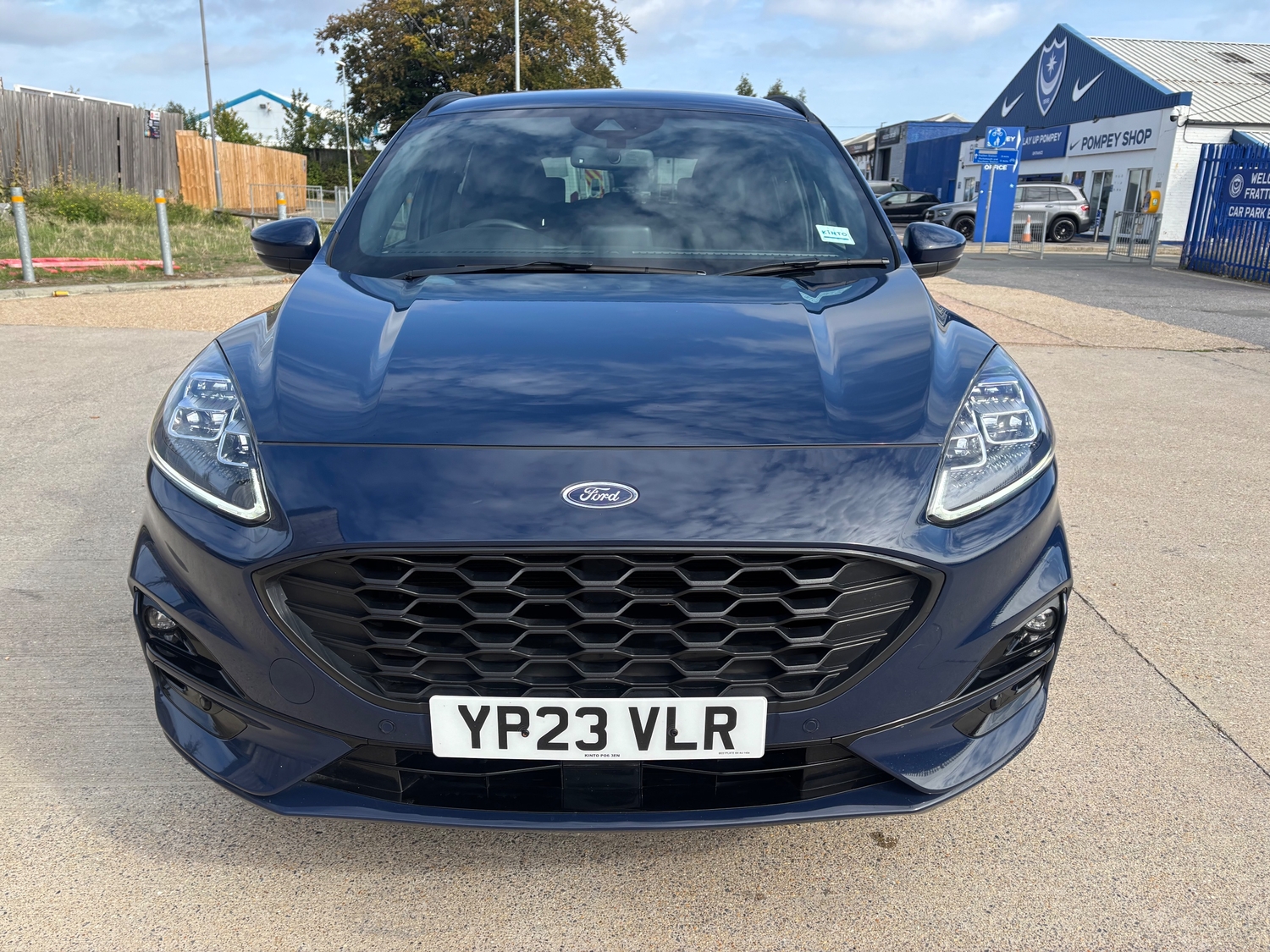 [ berth ]Ford Kuga
