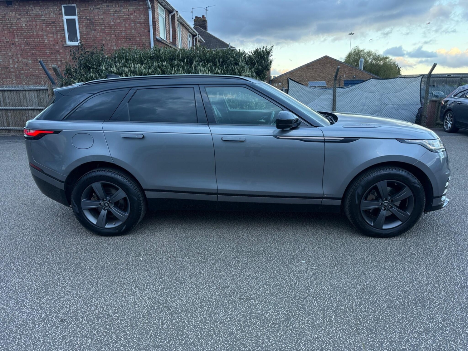 Land Rover Range Rover Velar 2019 - Cars in Peterborough
