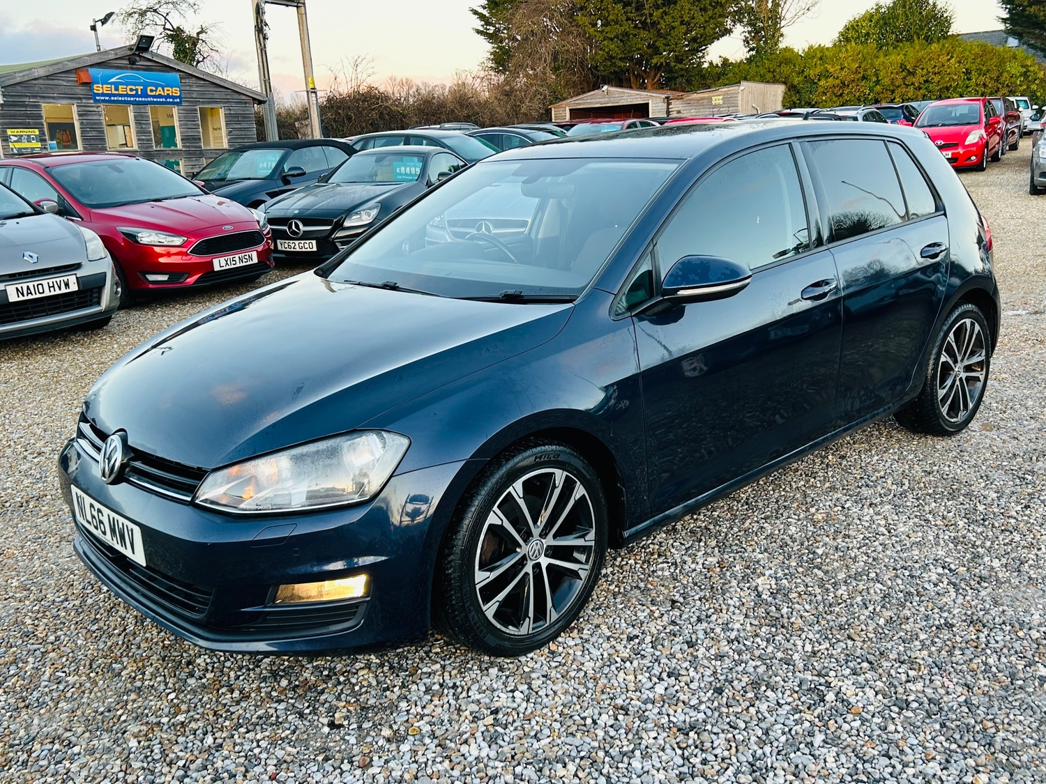 Volkswagen Golf 2016 - Cars