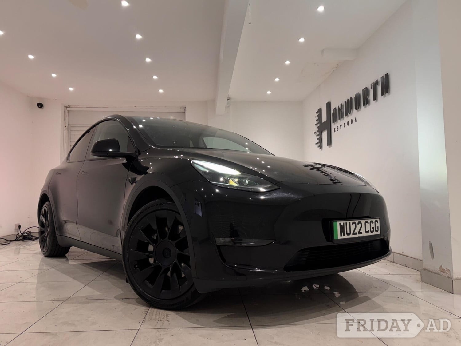 Tesla Model Y 2022 in Hounslow