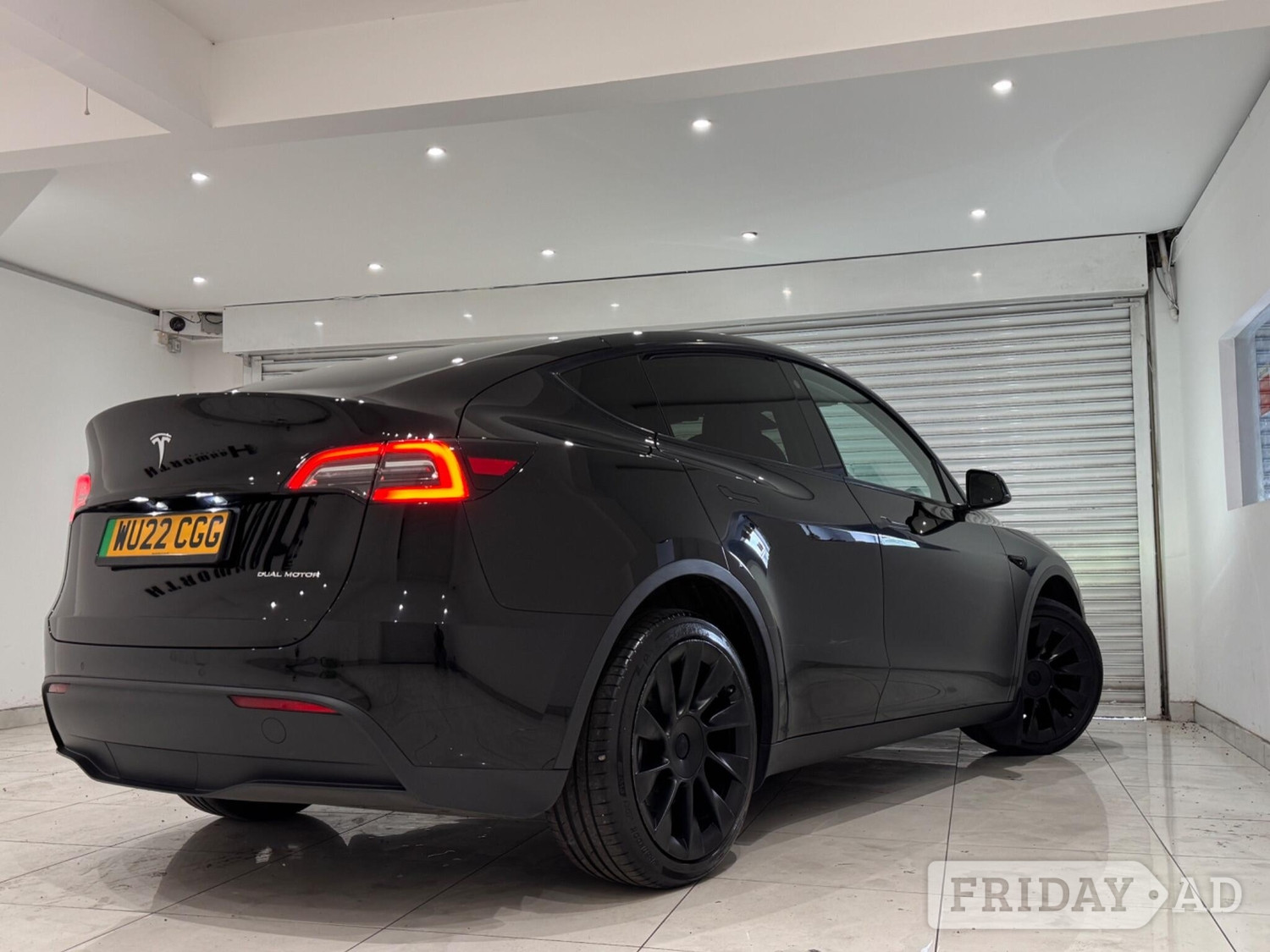 [ berth ]Tesla Model Y
