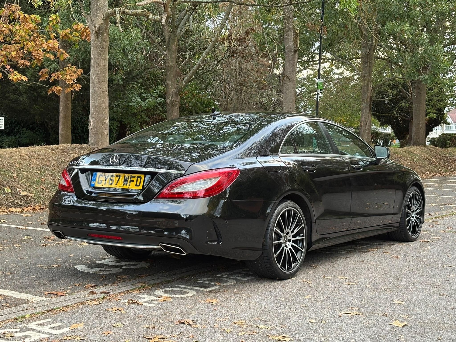 [ berth ]Mercedes-Benz CLS Class