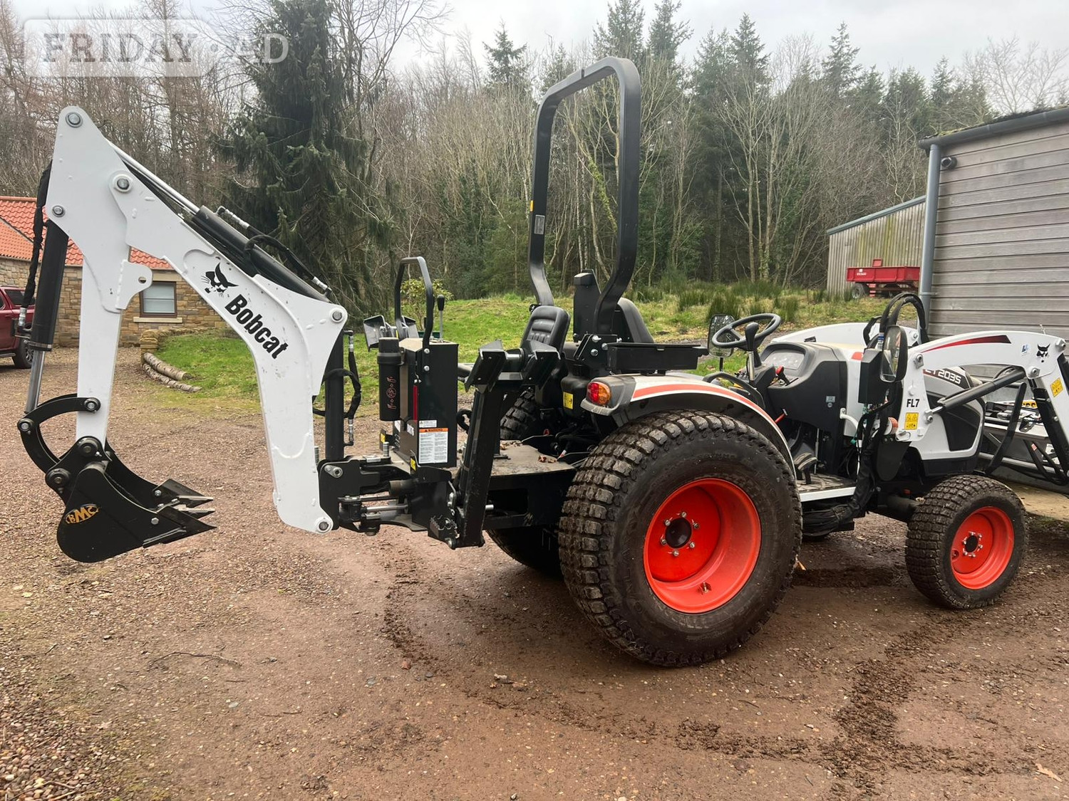 [ berth ]Bobcat CT2035