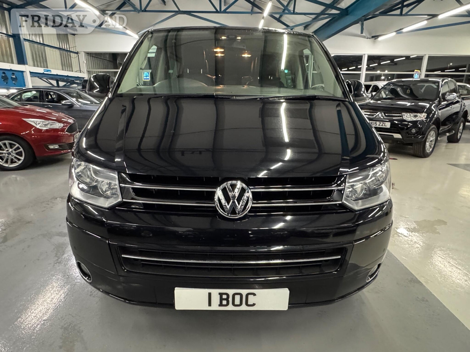 Volkswagen Caravelle 2014 in Bolton