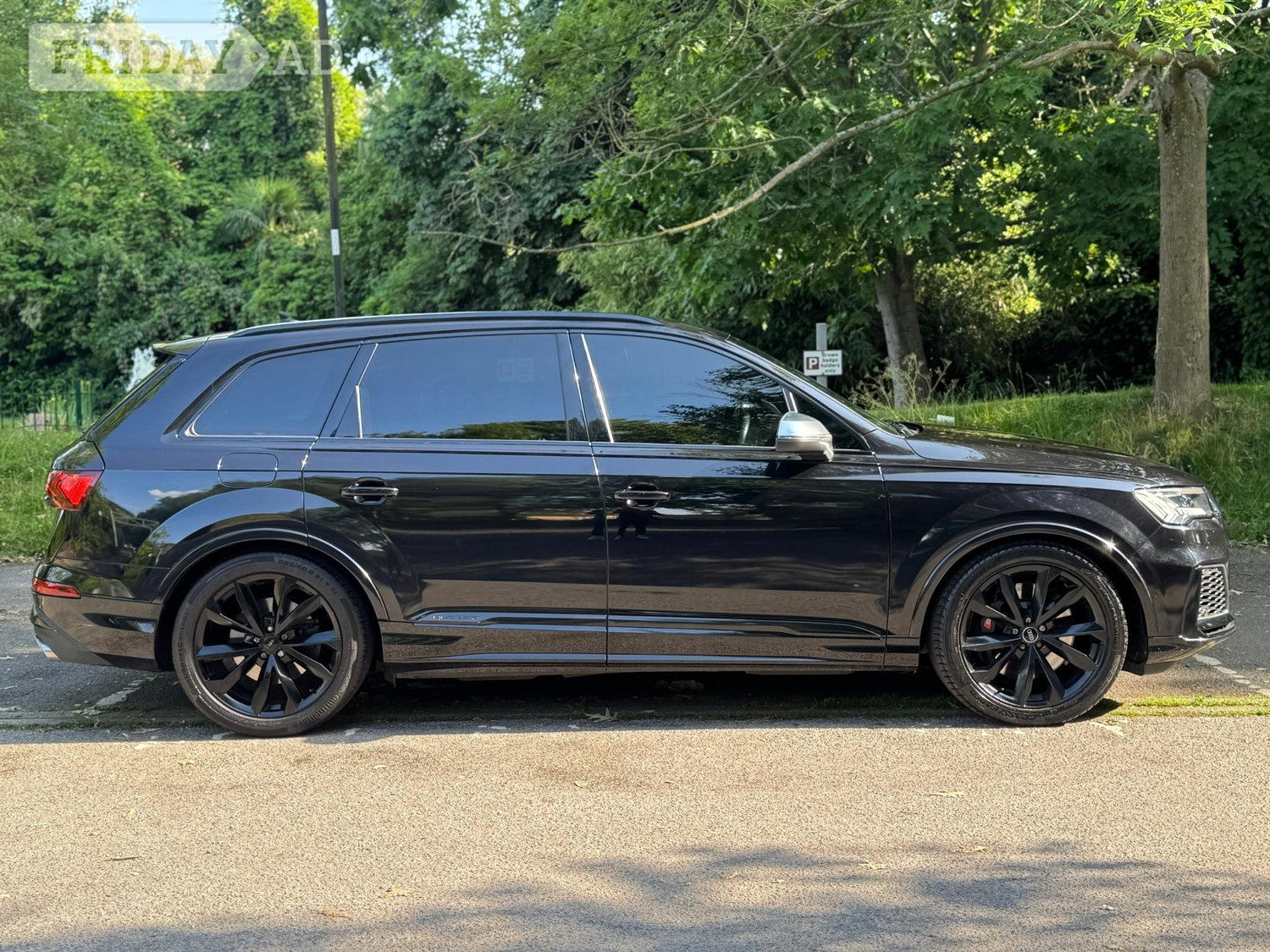 [ berth ]Audi SQ7