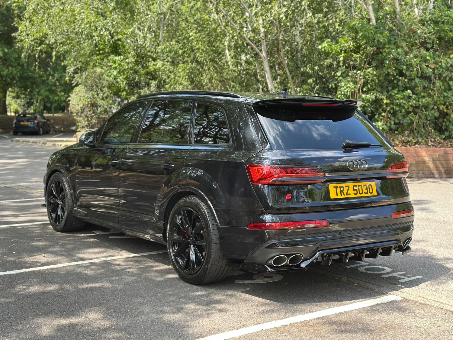[ berth ]Audi SQ7
