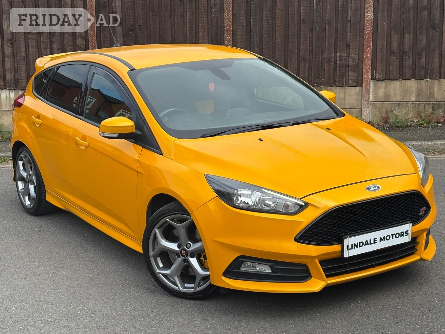 Ford Focus 2017 in Oldham