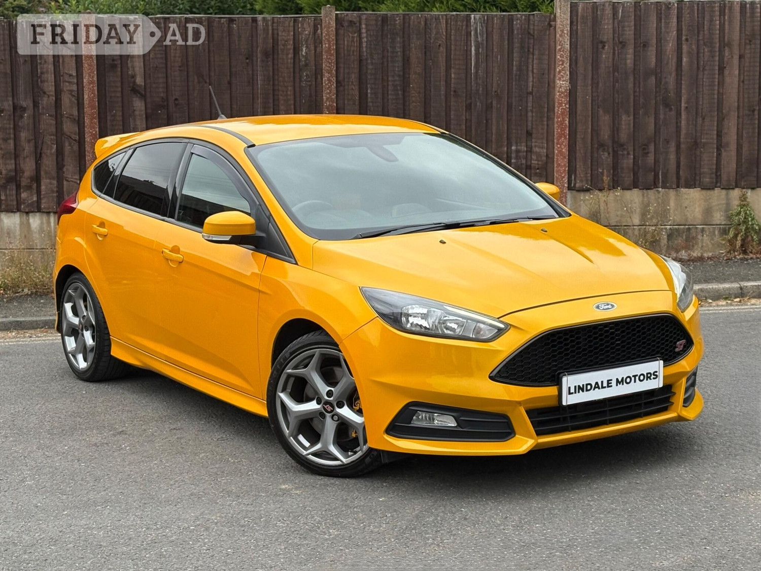 Ford Focus 2017 in Oldham