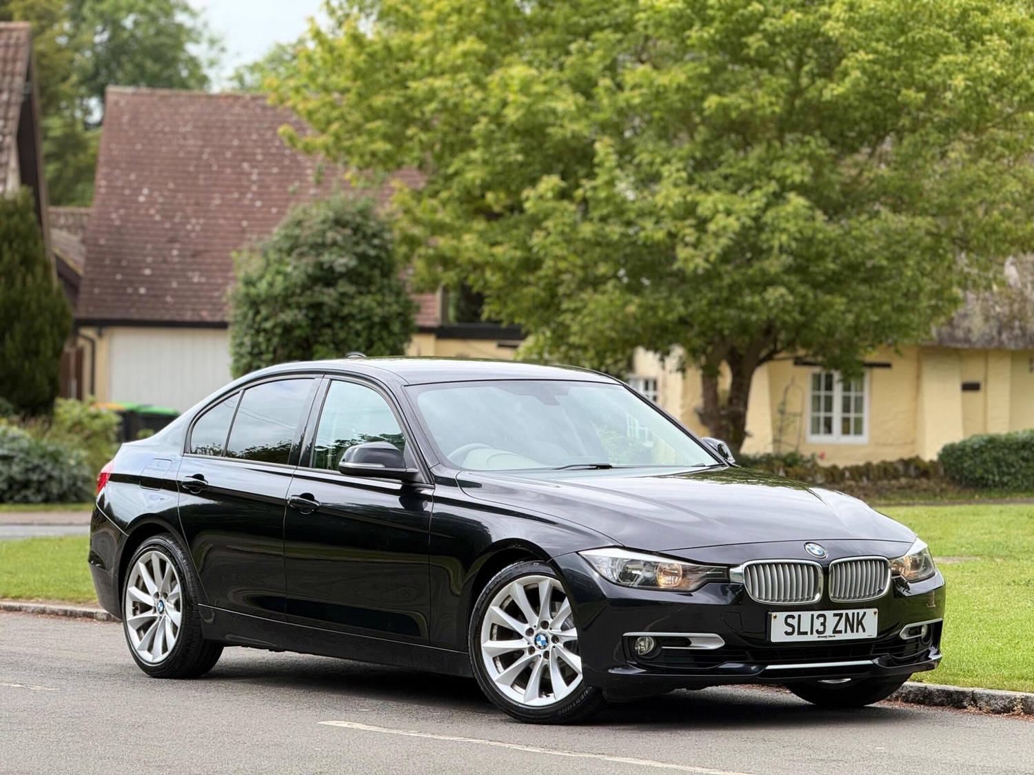 [ berth ]BMW 3 Series