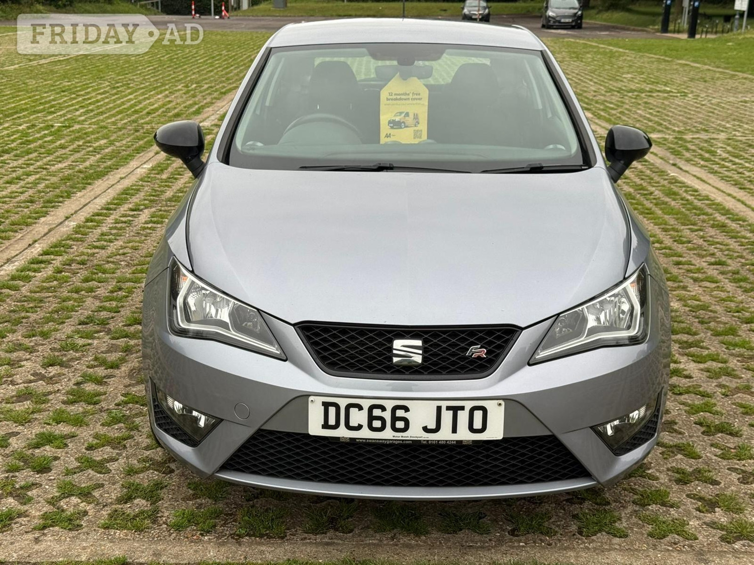 [ berth ]SEAT Ibiza