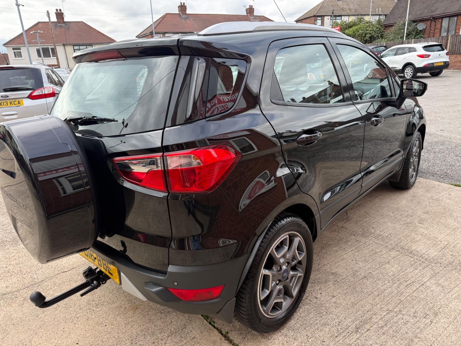 [ berth ]Ford Ecosport
