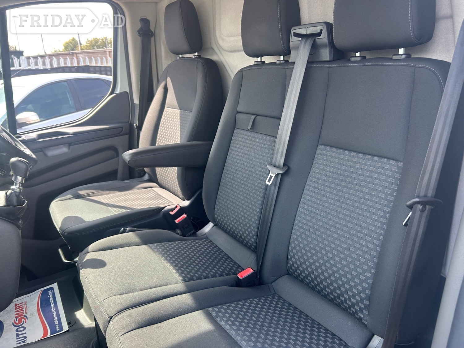 Ford Transit Custom 2023 - Vans & Commercial Vehicles