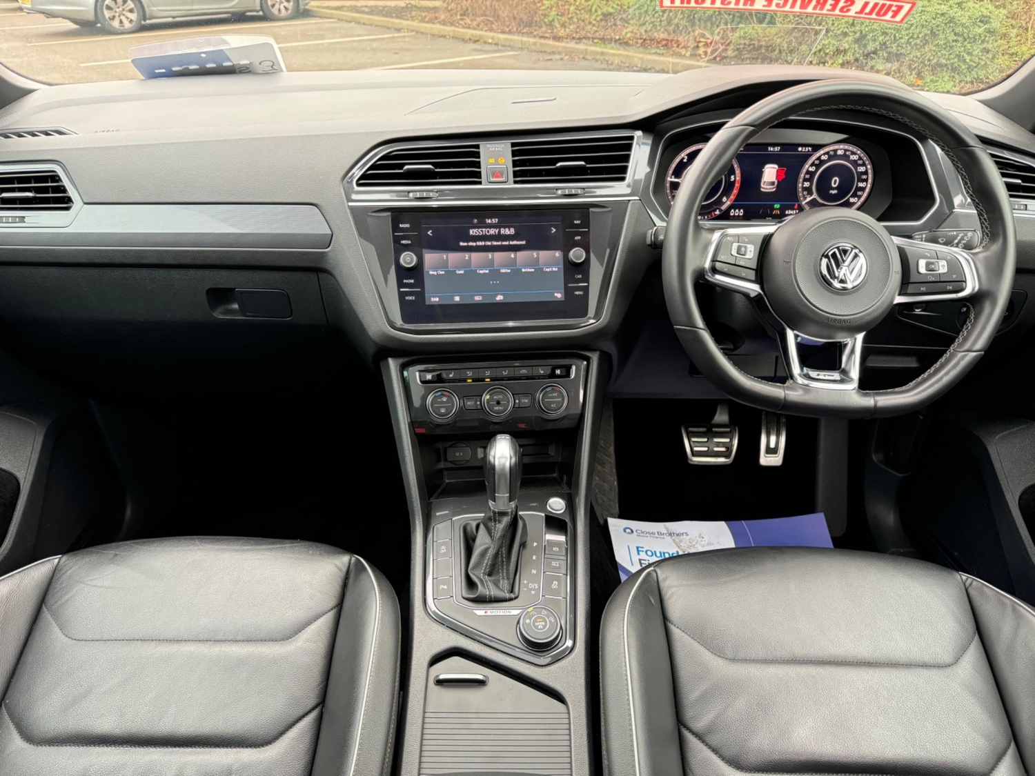 Volkswagen Tiguan 2017 - Cars