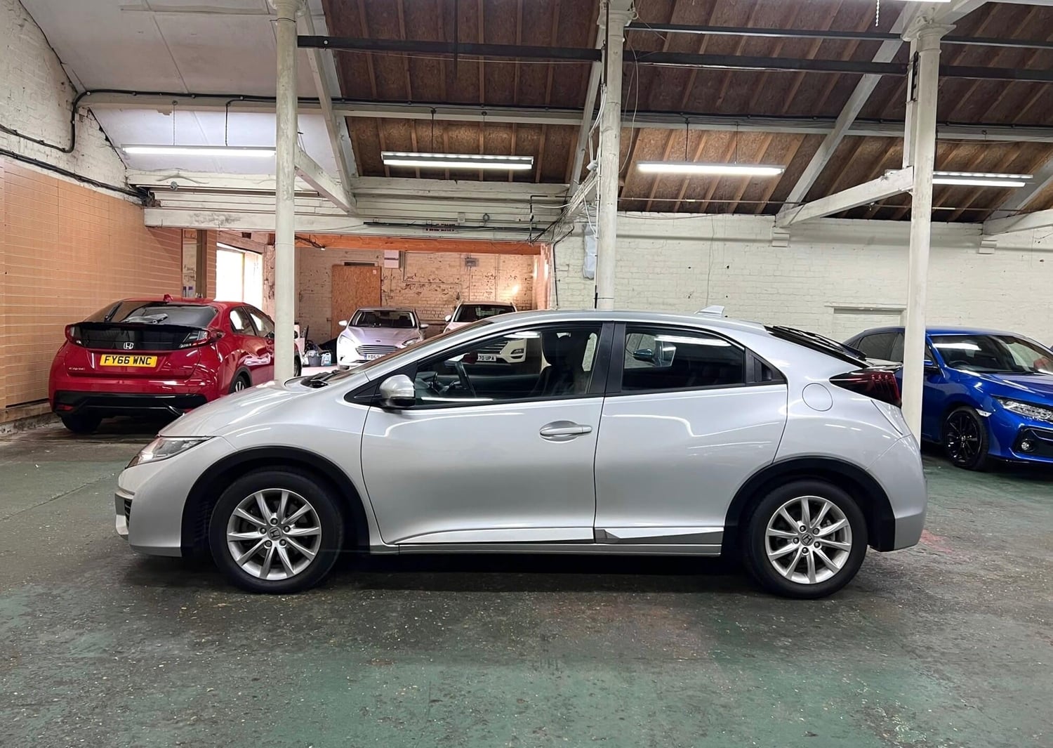 Honda Civic 2015 - Cars