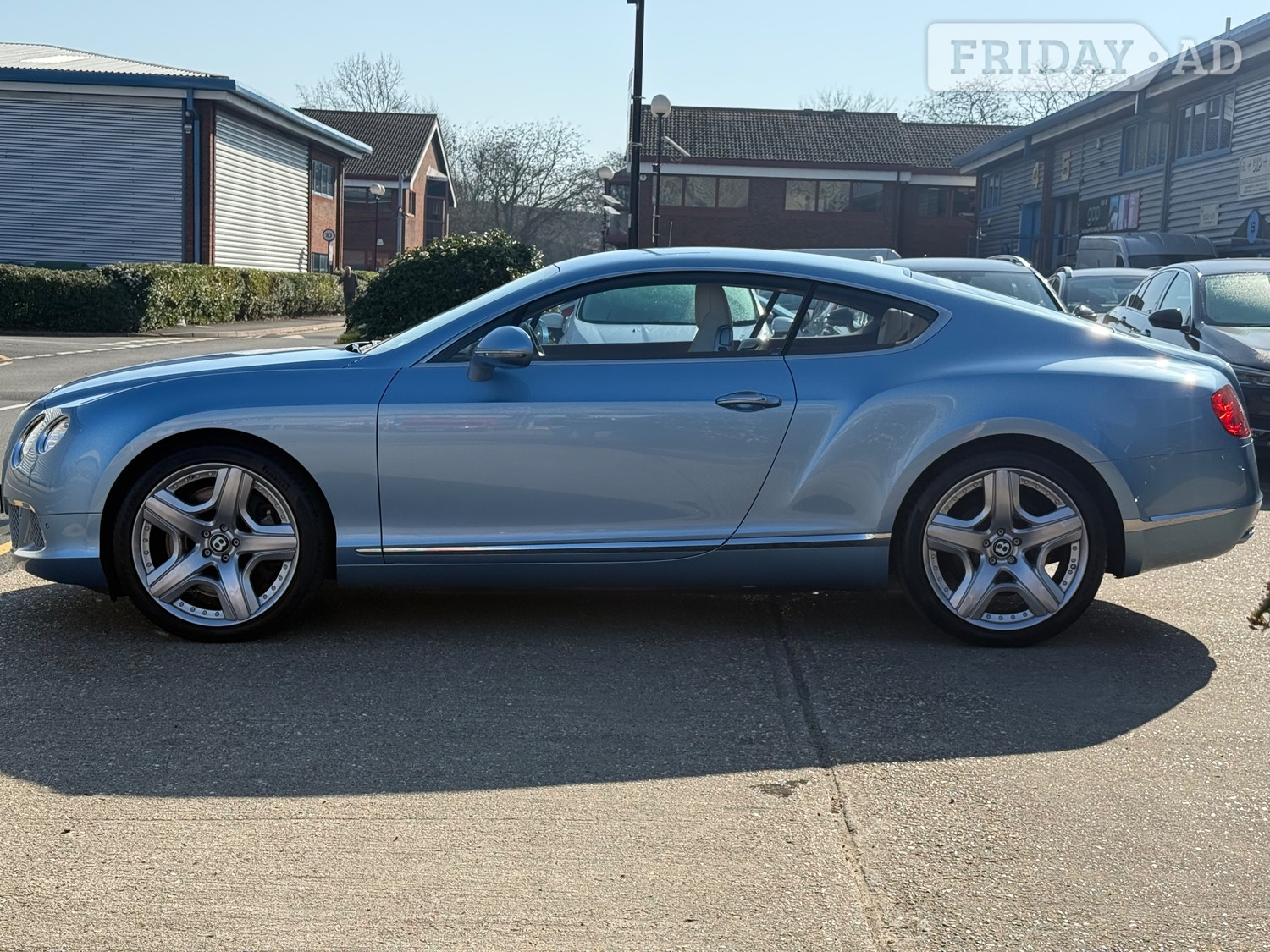 Bentley Continental 2012 - Cars