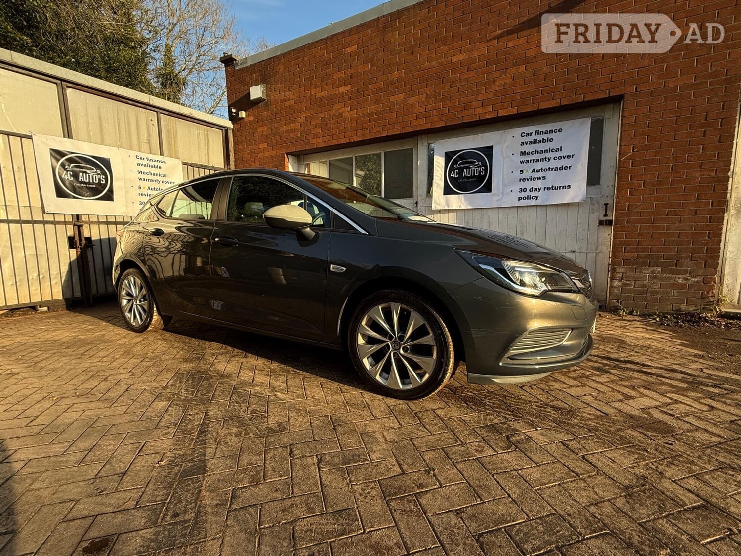 [ berth ]Vauxhall Astra