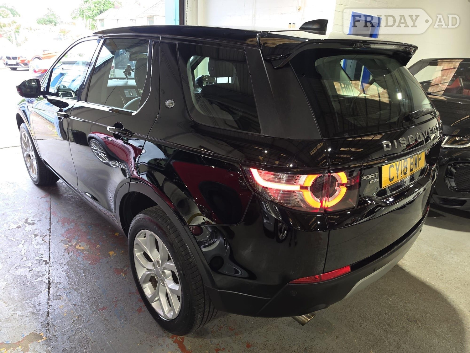 Land Rover Discovery Sport 2018 - Cars in Pontypridd