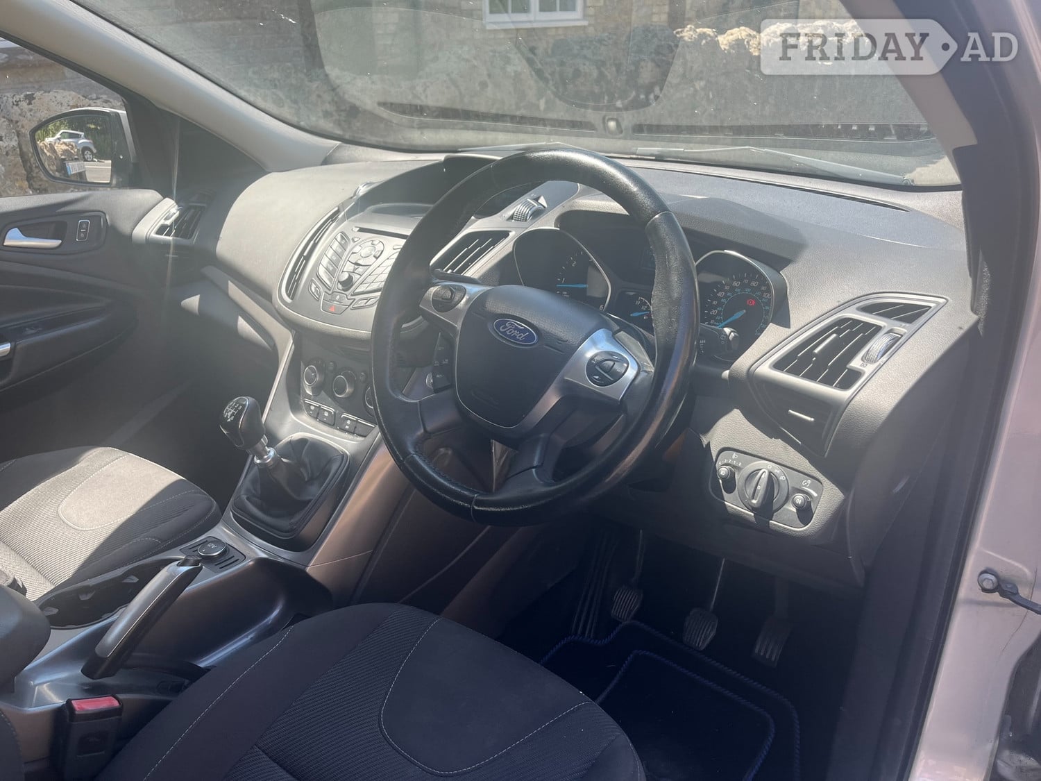 [ berth ]Ford Kuga