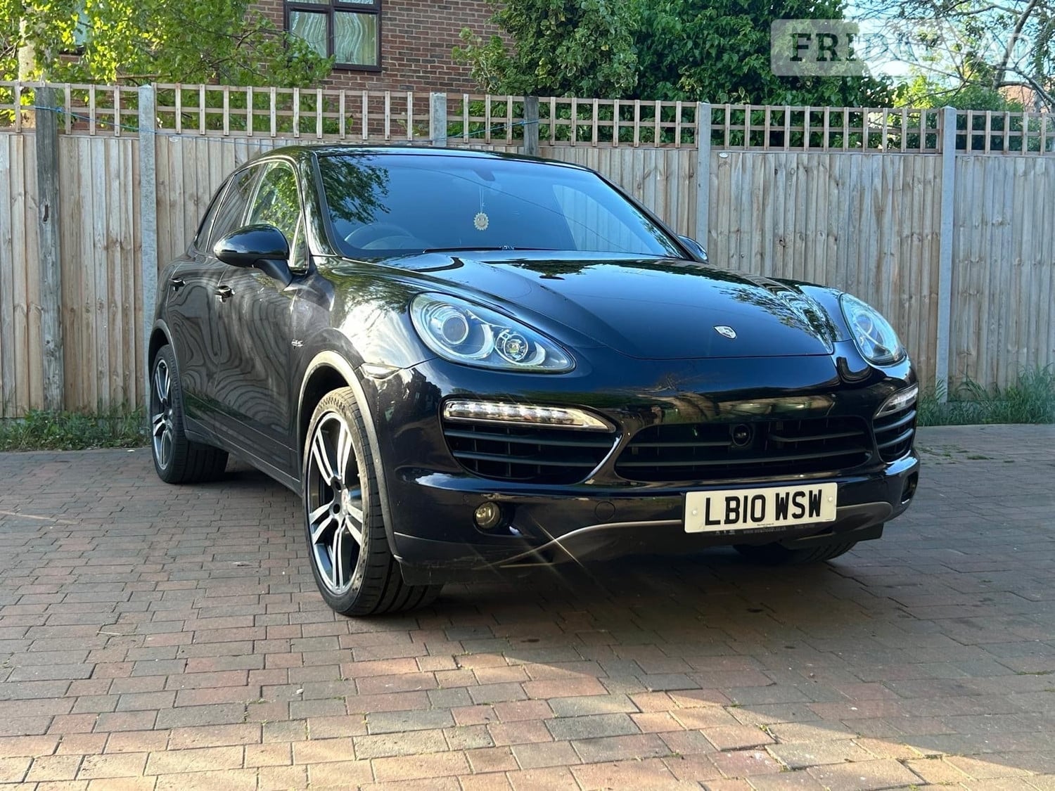 Porsche Cayenne 2010 in St. Albans
