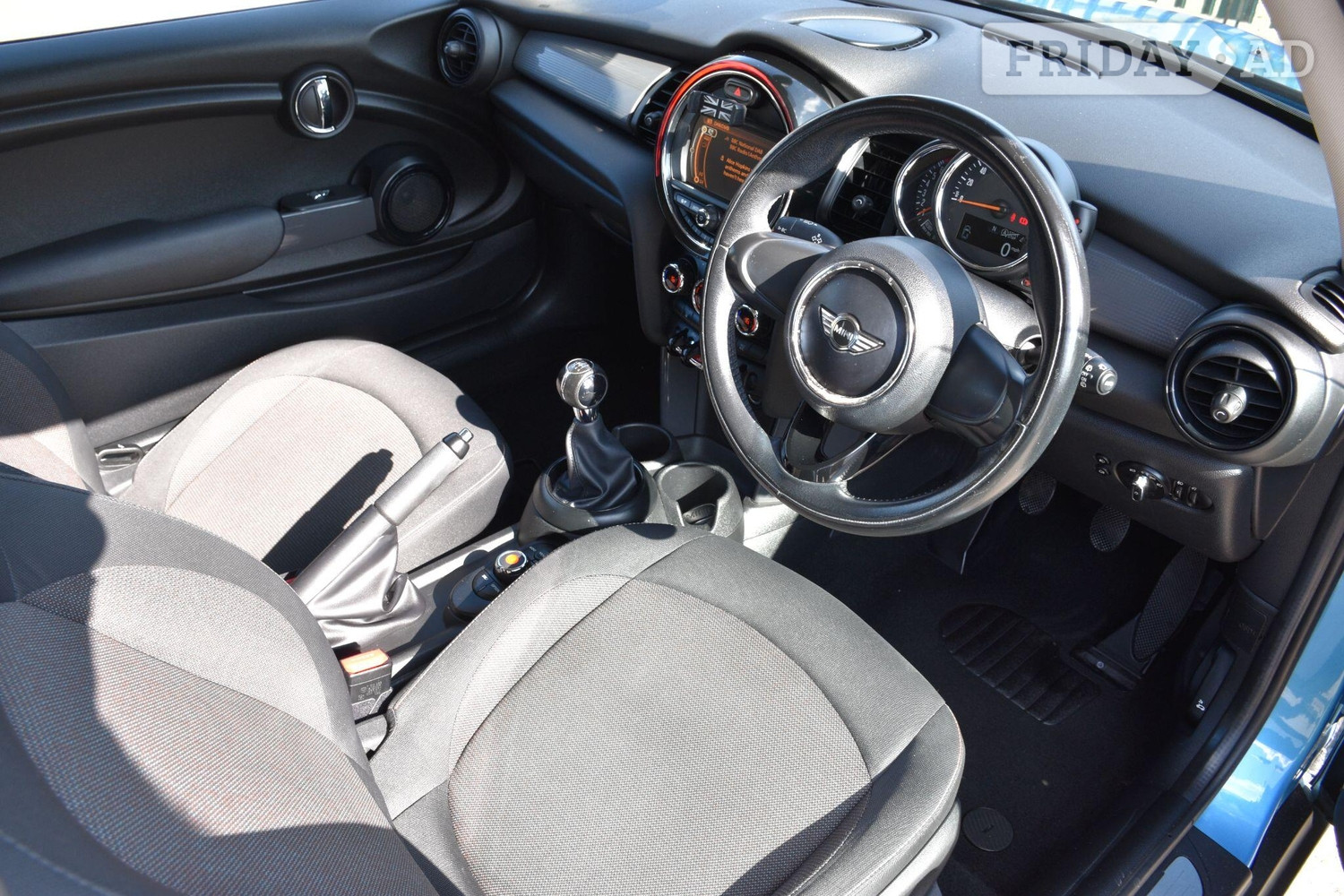 Mini Hatch 2015 - Cars in Reading