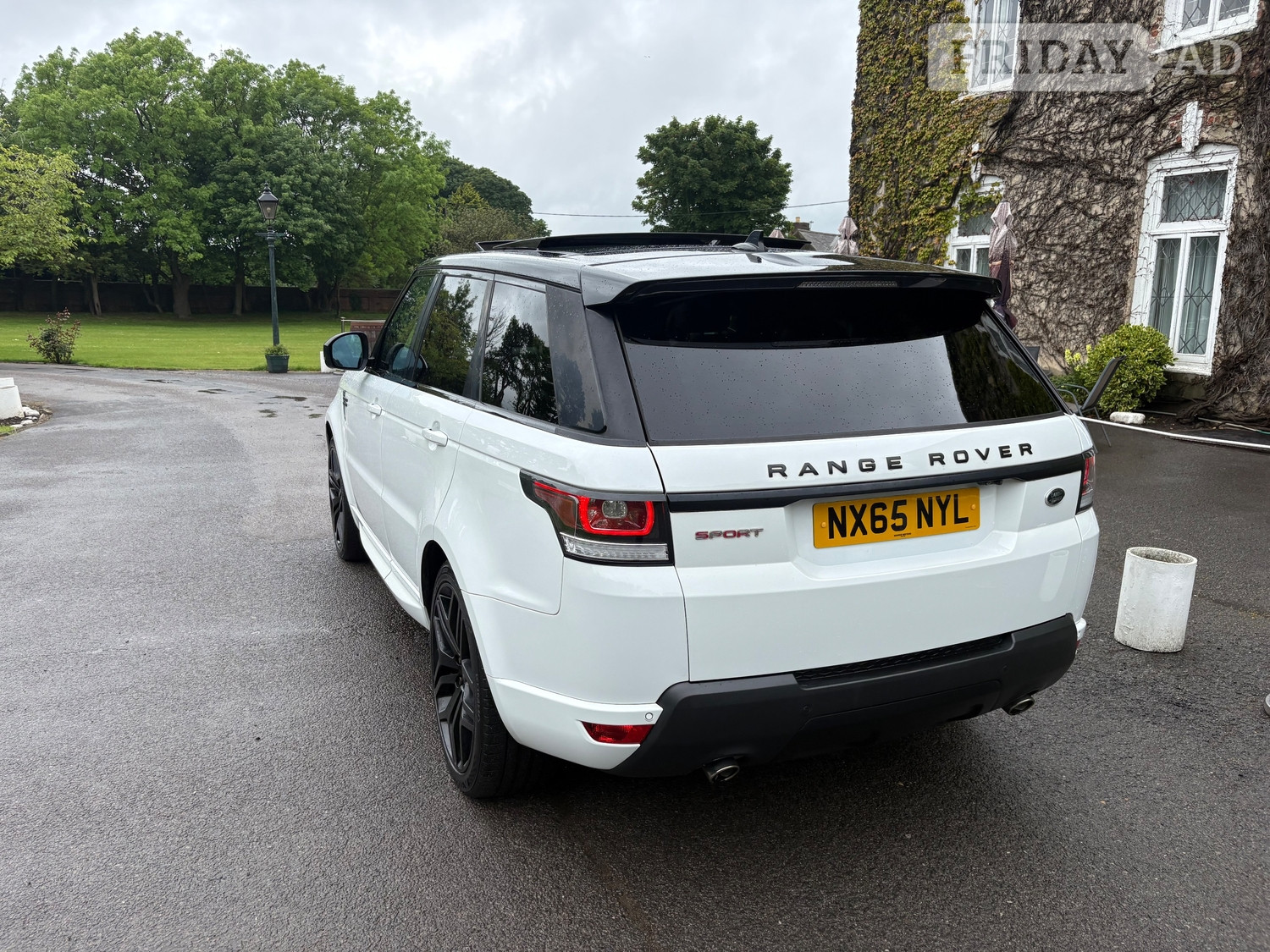 [ berth ]Land Rover Range Rover Sport