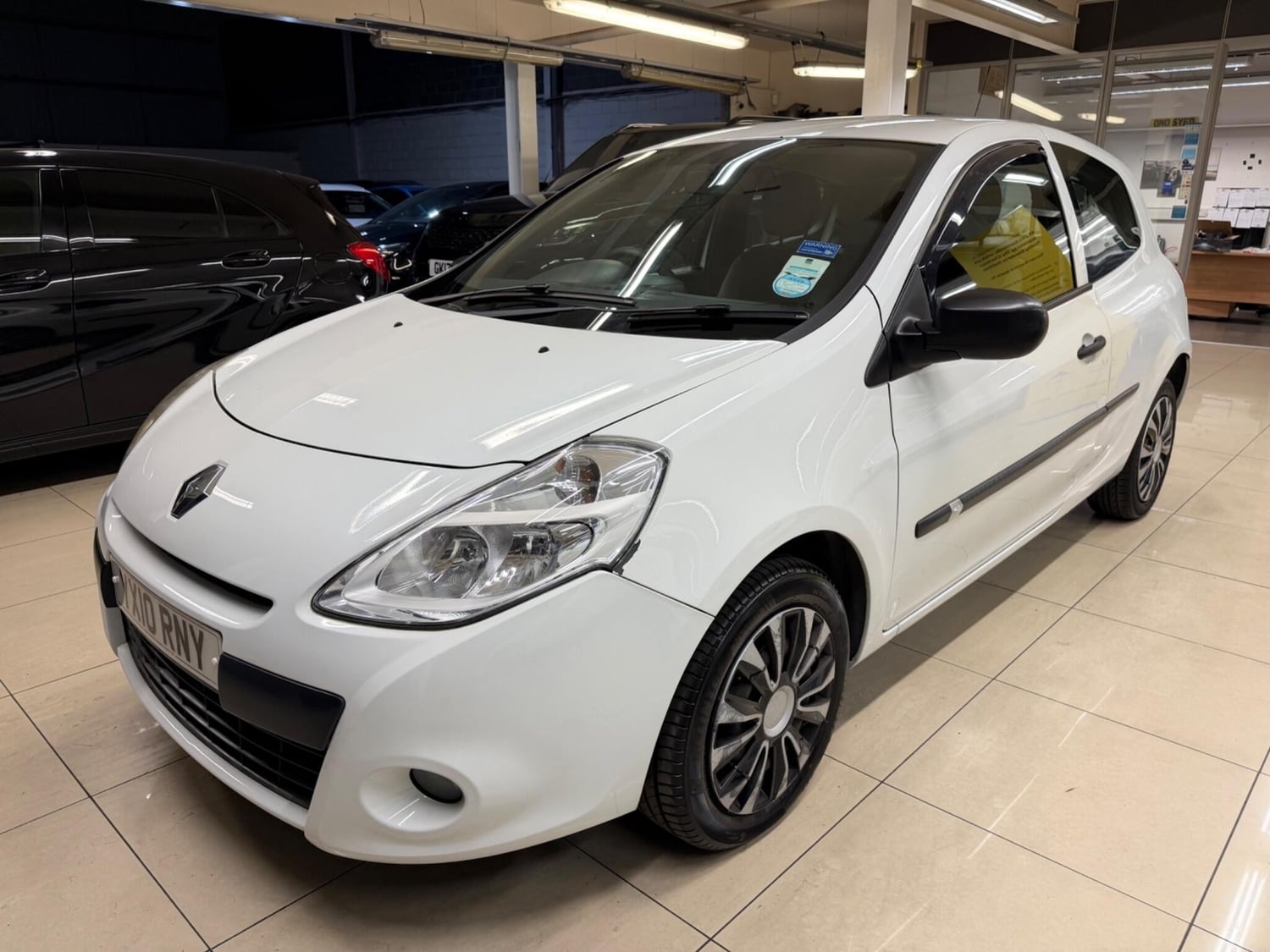 Renault Clio 2010 - Cars in Rotherham