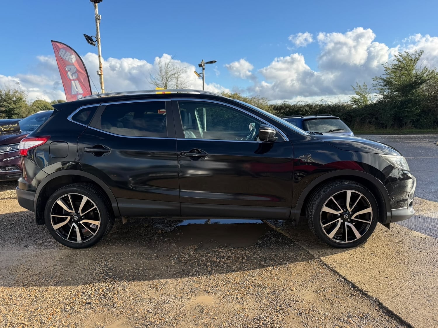 Nissan Qashqai 2014 - Cars in Burford