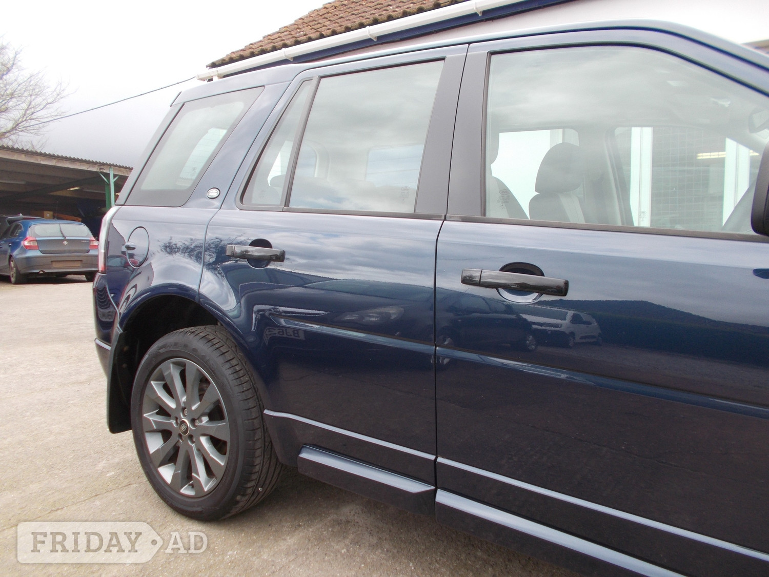 [ berth ]Land Rover Freelander 2