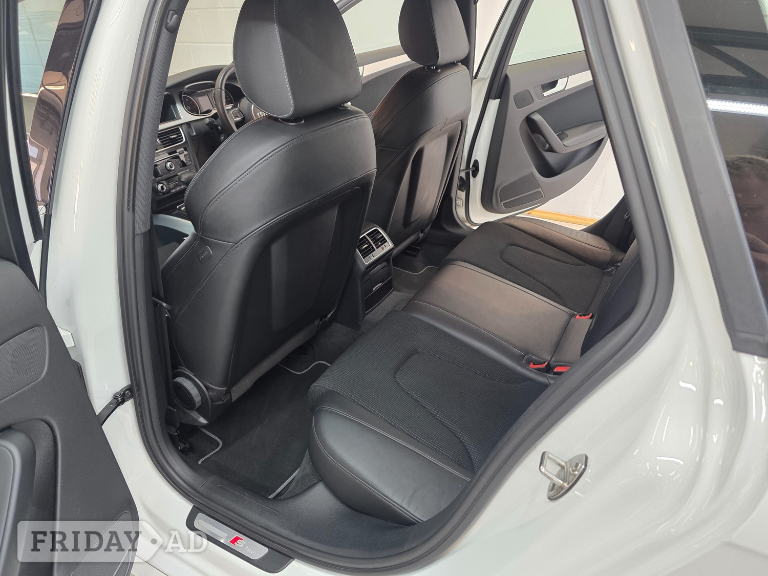 Audi A4 Avant 2015 - Cars in Storrington